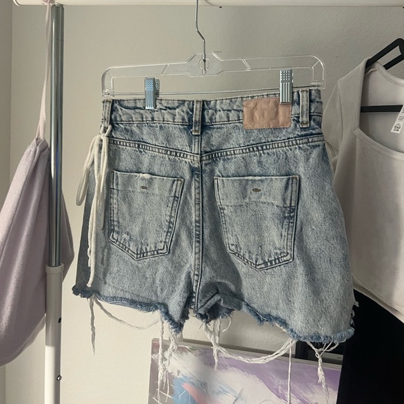 Zara denim shorts - Picture 3 of 3